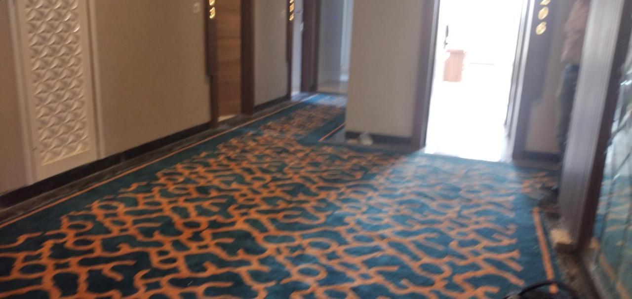 Hotel Four Element Váránaszi Kültér fotó