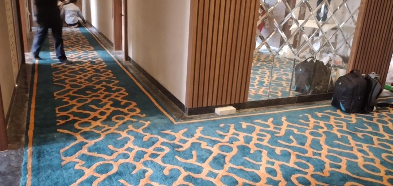 Hotel Four Element Váránaszi Kültér fotó